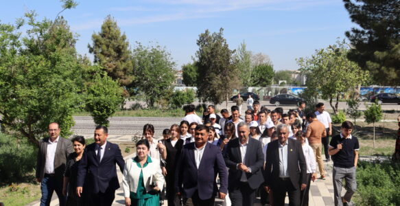 Haftalikning ochilish marosimi