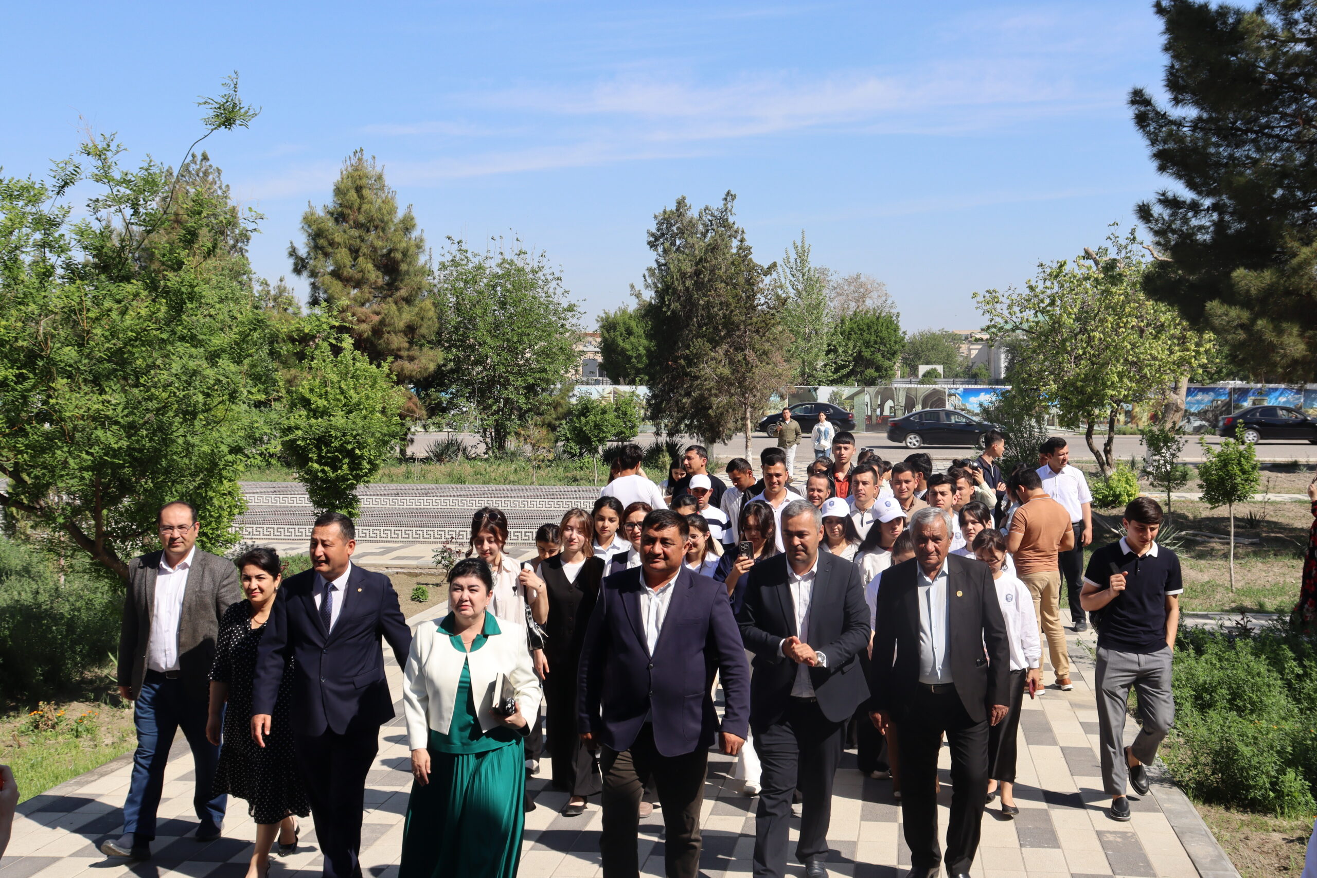 Haftalikning ochilish marosimi