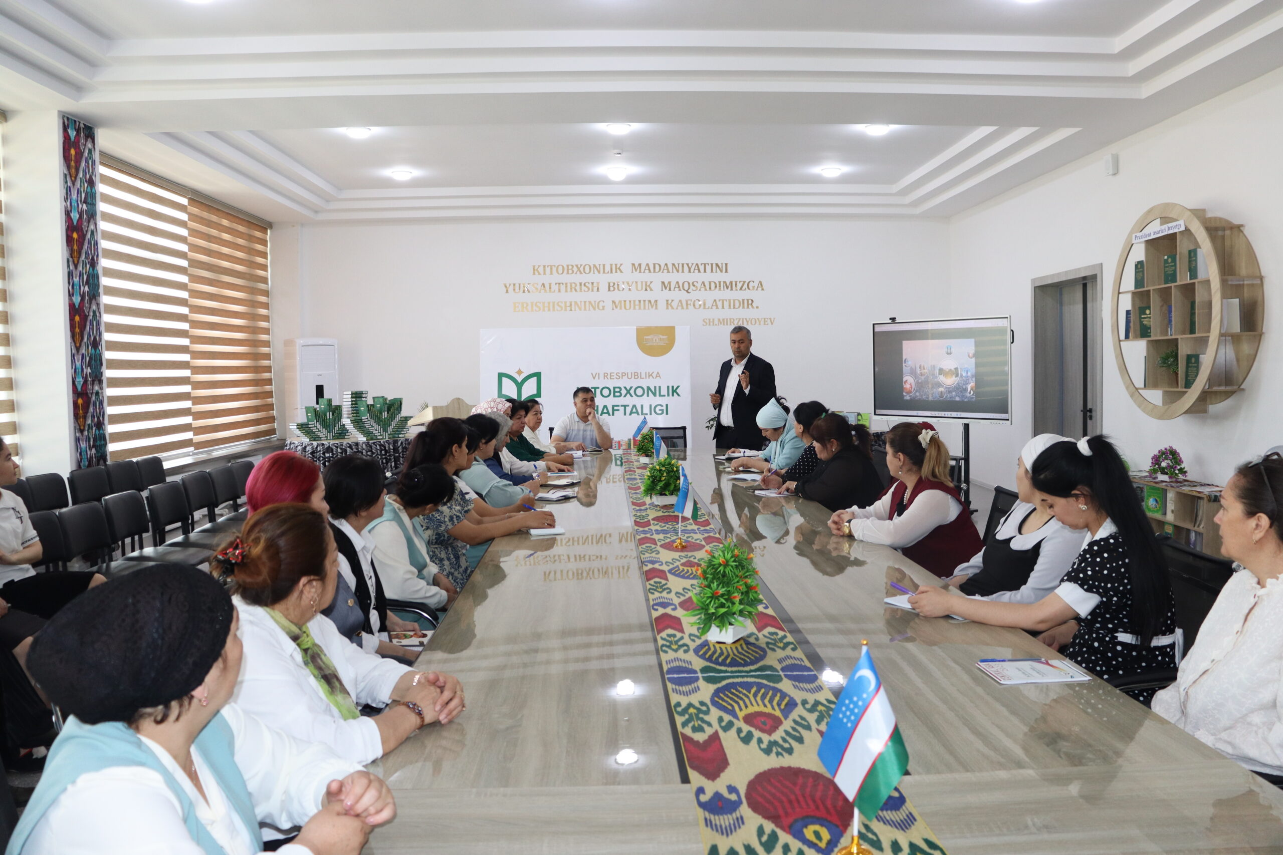 Jamoa shartnomasini muhokama qilishga bagʻishlangan yigʻilish